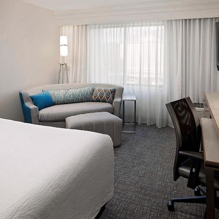 Courtyard Houston Westchase Hotel Buitenkant foto